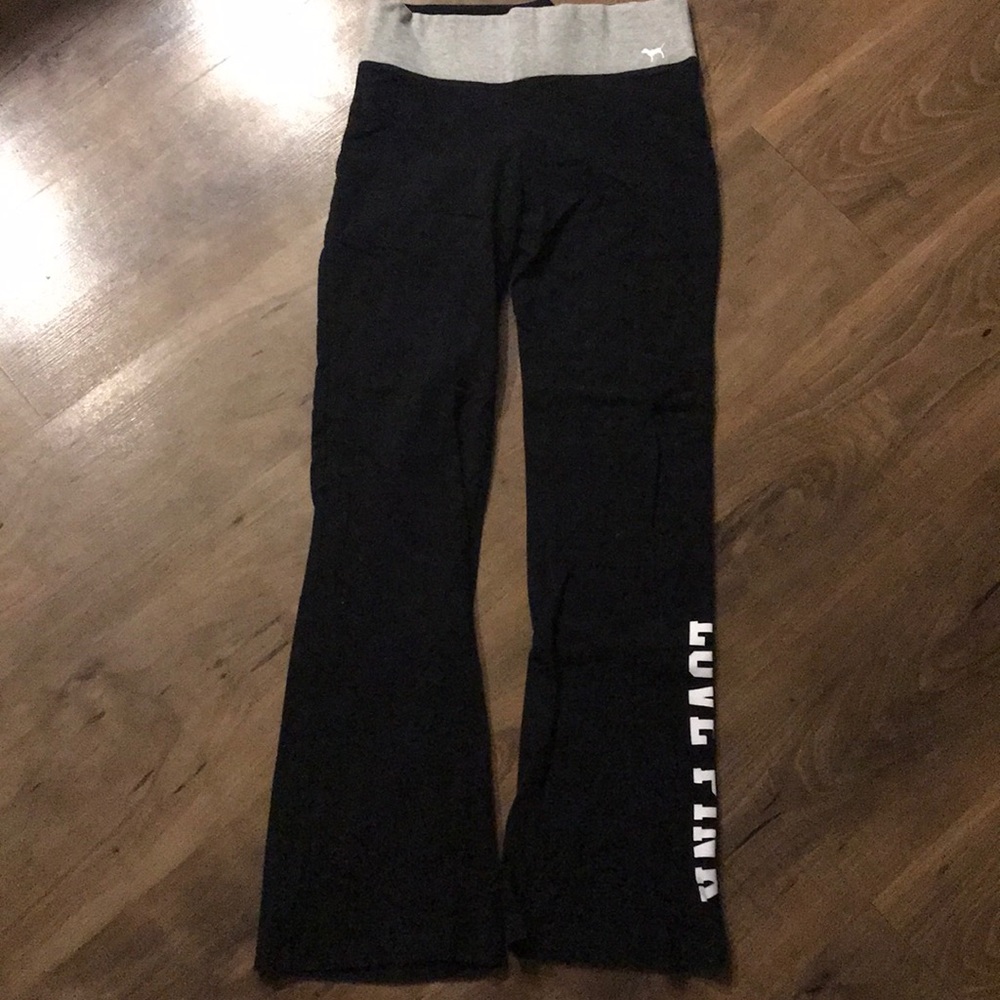PINK yoga pants